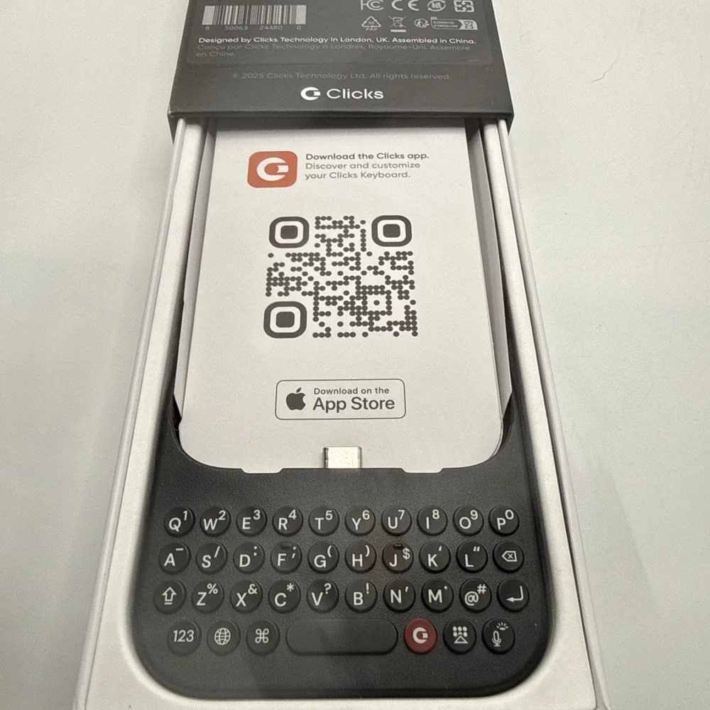 Black Keyboard Case for iPhone 17 Pro